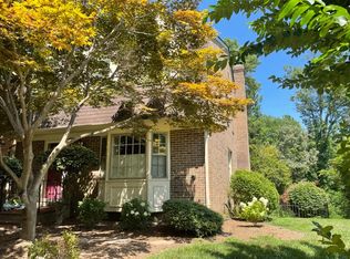 8245 Doctor Craik Ct, Alexandria, VA 22306