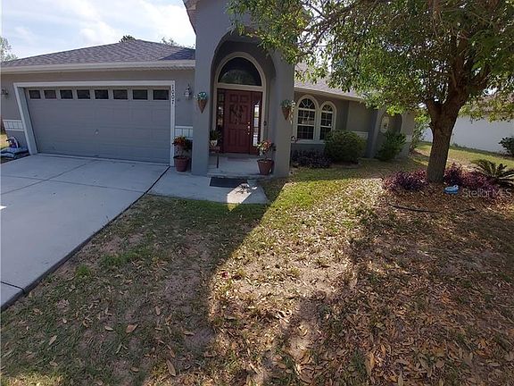 2nd image of 1007 Blue Grass Dr