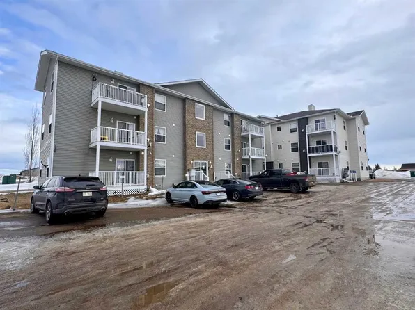 2814 W 48th Ave #101, Athabasca, AB T9S 0A5