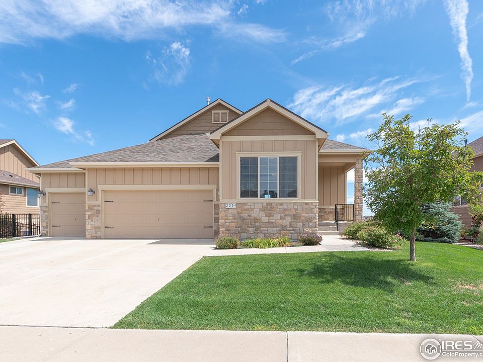 1st image of 2054 Bayfront Dr