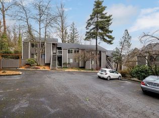 44 Eagle Crest Dr APT 7, Lake Oswego, OR 97035
