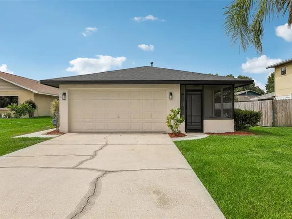 427 Lake Daisy Dr, Winter Haven, FL 33884