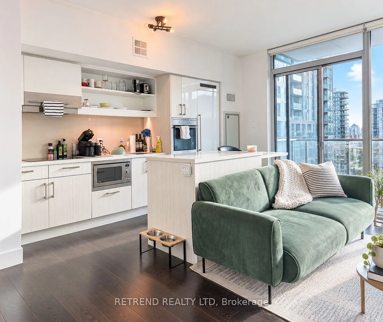 2 bed, $2,500 — Photo 2