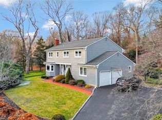 12 Glen Hill Ct, Shoreham, NY