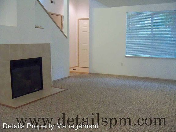 2nd image of 1318 NW Slate Ln