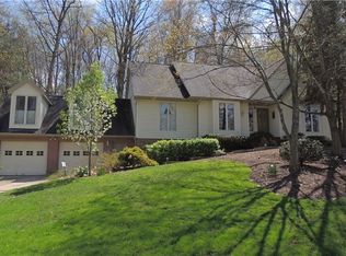 333 Blue Run Rd, Cheswick, PA 15024
