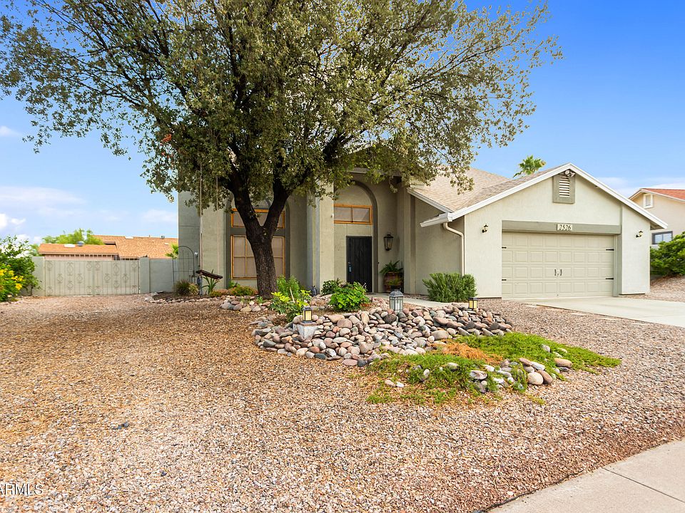 1st image of 2526 Canyon Crest Street