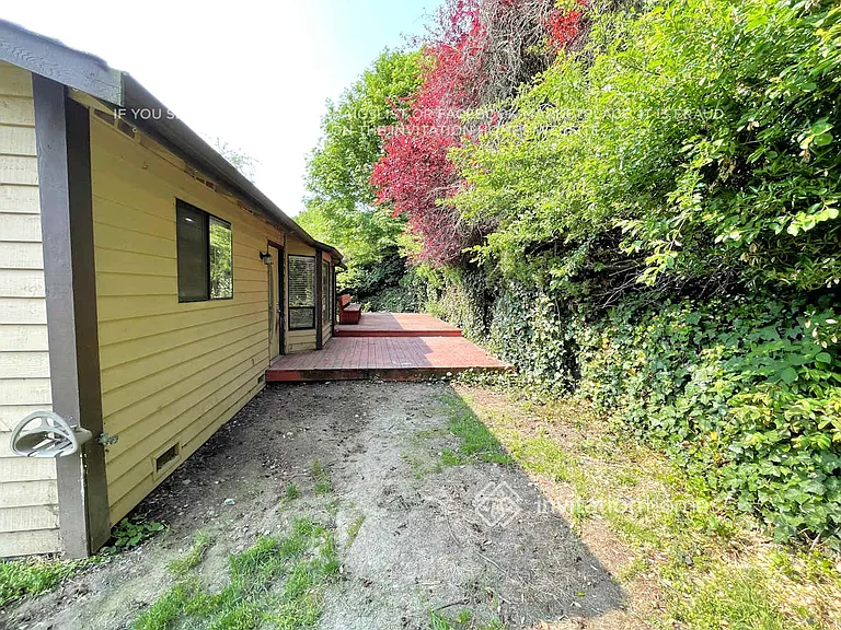 3308 Saint Andrews Ct NE — Photo 19