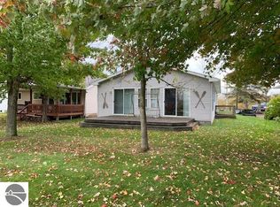 1646 S Riverside Dr, Au Gres, MI 48703