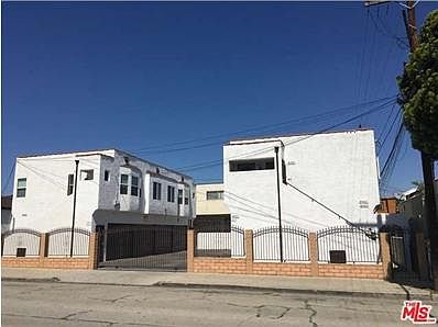1st image of 3421 W 63rd St
