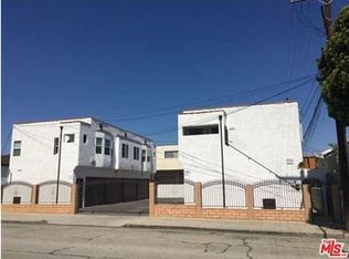 3421 W 63rd St, Los Angeles, CA 90043