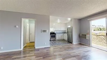Floor plan large studio