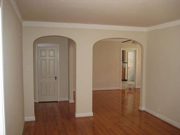 3rd image of 7539 Byron Pl APT 1N