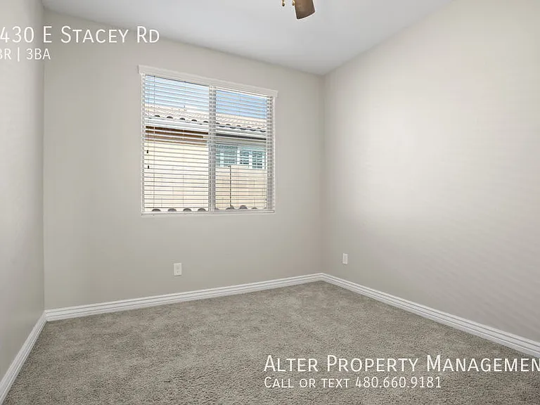 2430 E Stacey Rd — Photo 24