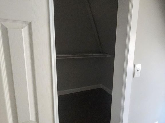 5th image of 151 Howard Ave #3R