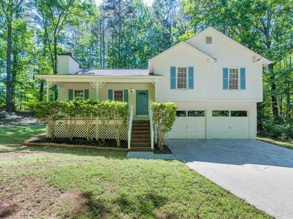 721 Peach Crossing Dr, Dallas, GA 30132