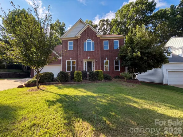 110 Lyman Oak Ct, Fort Mill, SC 29715