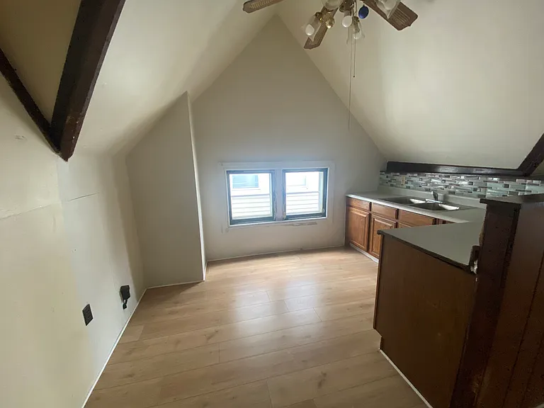 726 Buffalo Ave #3 — Photo 4