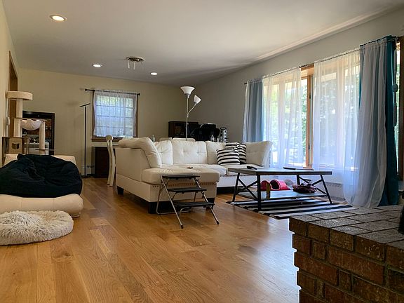 3rd image of 1738 Westhaven Dr