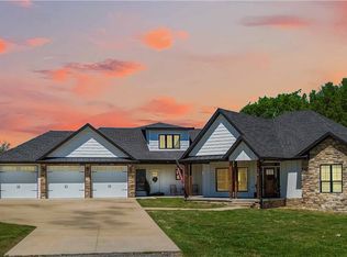 11191 Pickett Ridge Rd, Prairie Grove, AR 72753