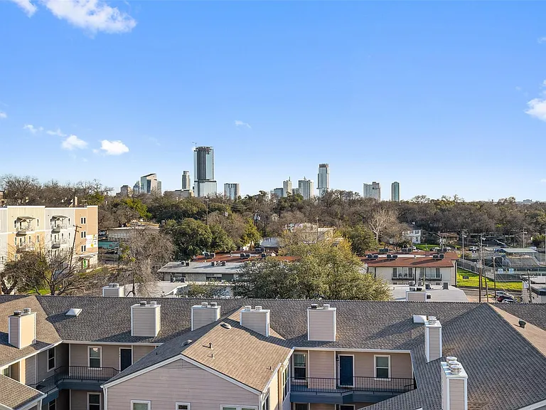 2500 Longview St #222 — Photo 31