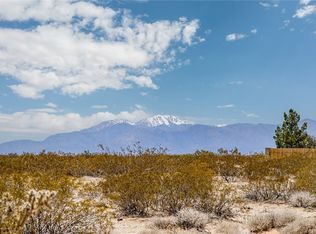 1353 Mile Square Rd, Joshua Tree, CA 92252