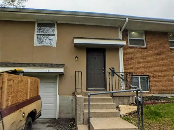 7801 Grandview St, Overland Park, KS 66204