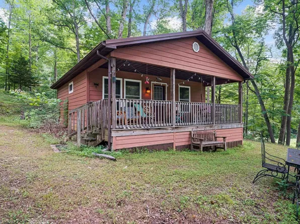 532 Dawn Ln, Bedford, IN 47421