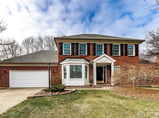 10121 Sleepy Ridge Dr, Loveland, OH 45140