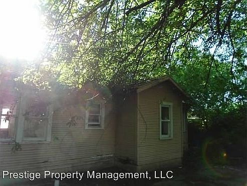 2nd image of 309 SE 22nd St