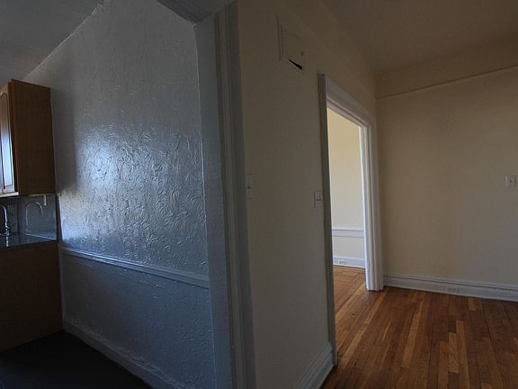 4th image of 8223 Bay Pkwy #C42
