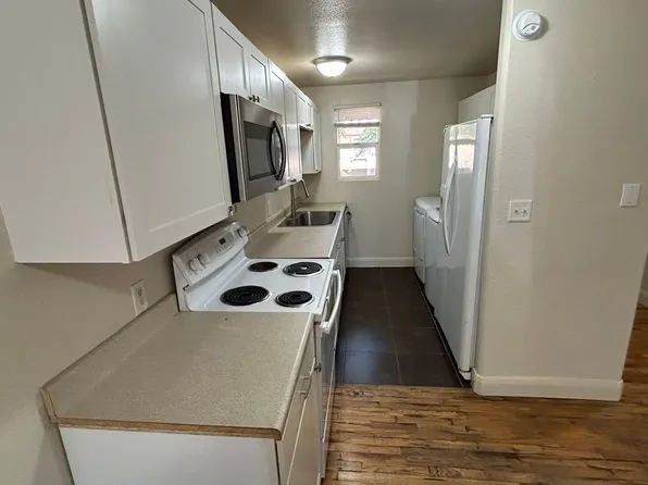 Triplex, 450 E 700 S #142-C, Saint George, UT 84770