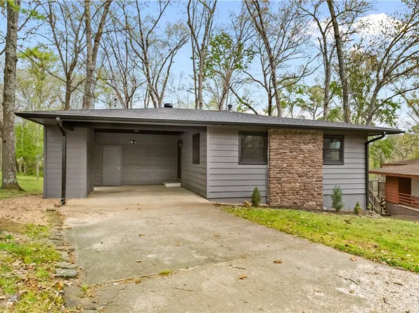 1 Kilby Ln, Bella Vista, AR 72715