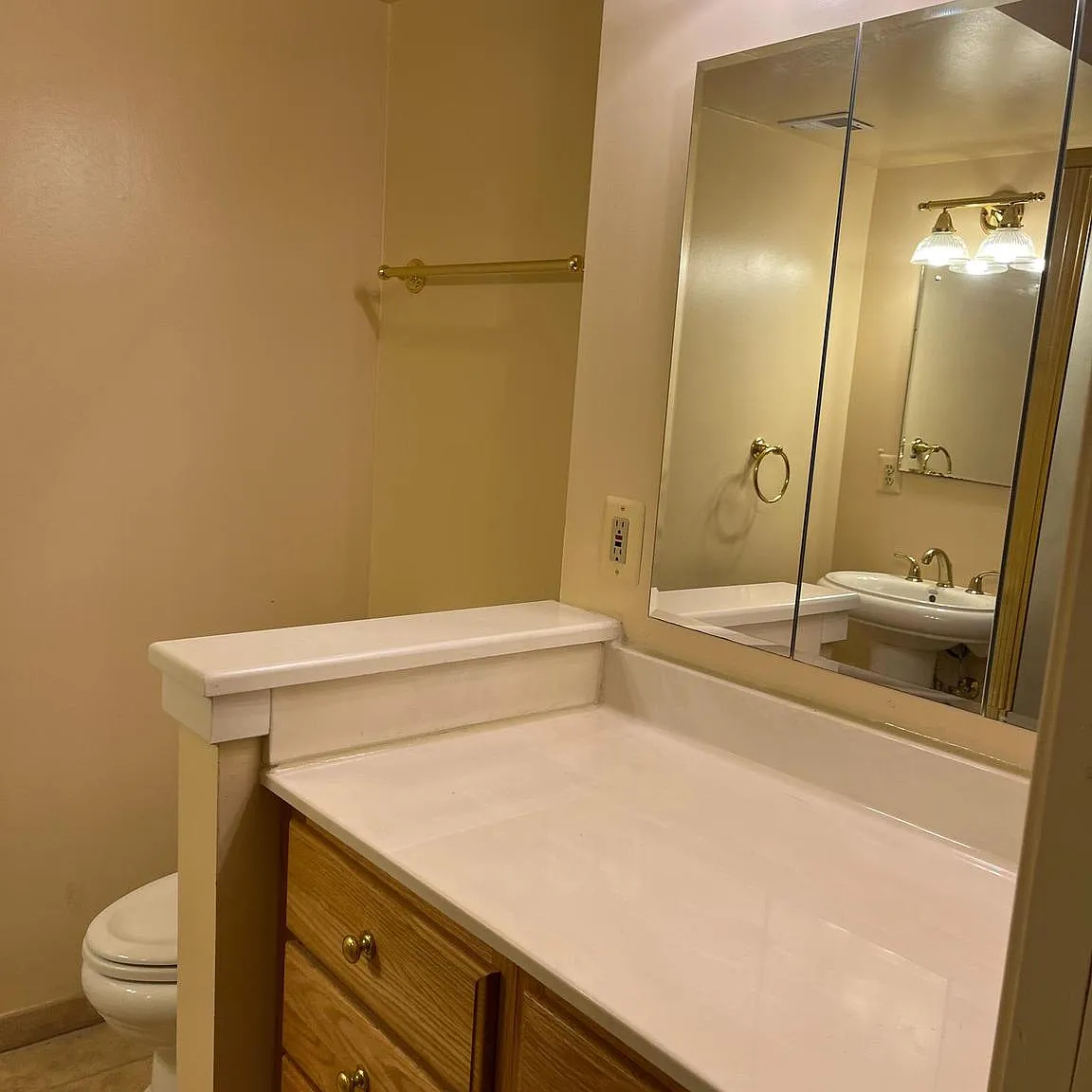 1 bed, 1642 sqft, $1,650 — Photo 4