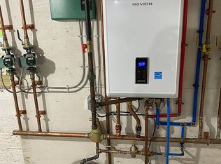 70 Van Buren St, Warwick, RI 02888