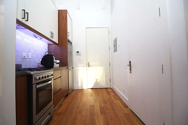 Rented by Nooklyn NYC LLC | media 15