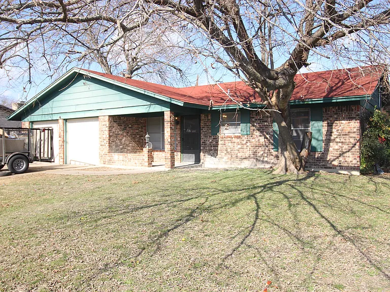 3303 Brookbend Dr — Photo 14