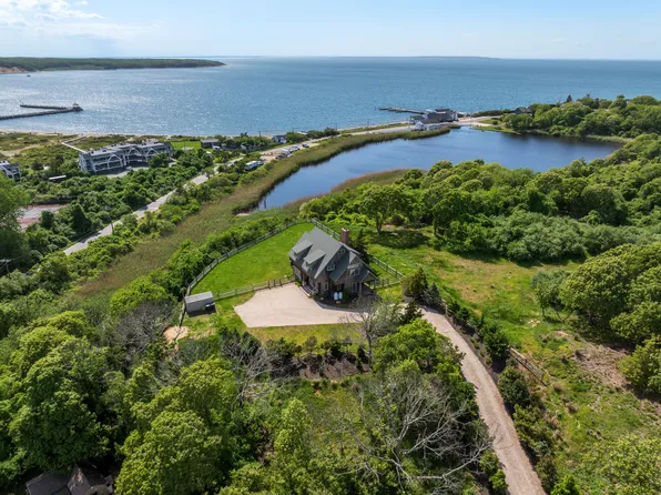 15 Edgemere St, Montauk, NY 11954