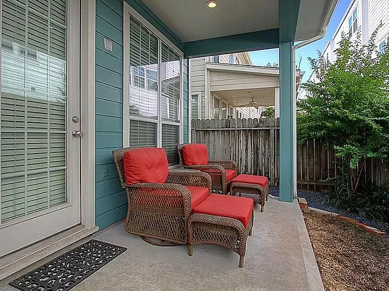 Quiet patio for relaxing days, mornings or evenings.