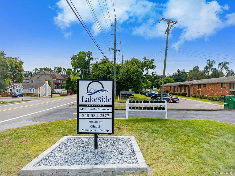 2475 S Commerce Rd #10 — Photo 9