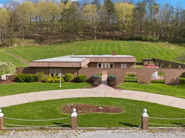 6148 Parkersburg Rd, Sandyville, WV 25275