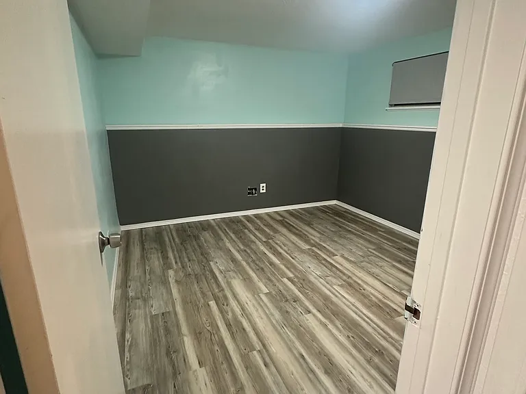 219 Thayer Dr — Photo 43