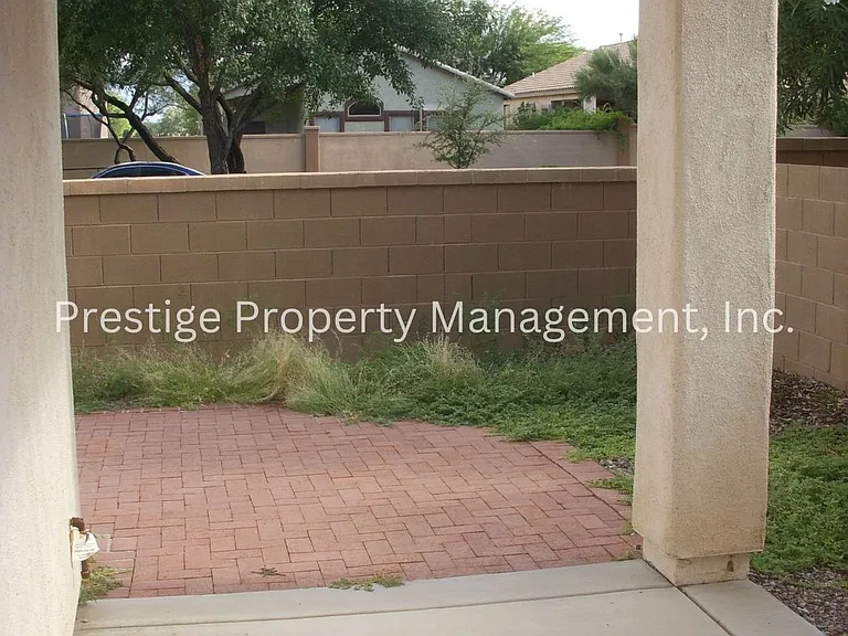346 E Calle Puente Lindo — Photo 15