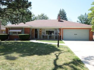 2124 Parkside Dr, Park Ridge, IL 60068