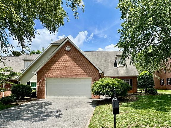 4th image of 2620 Knob Creek Ln