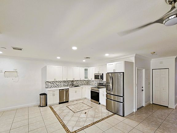 2nd image of 213 Talia Cir
