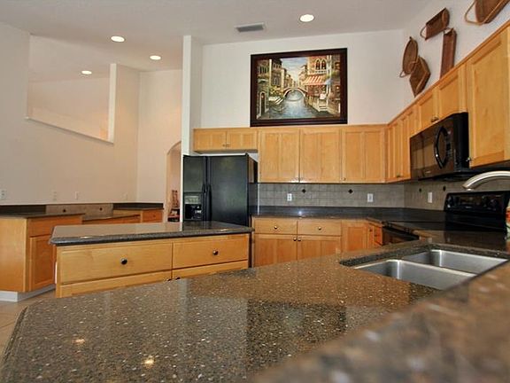 2nd image of 12900 Leatrice Dr