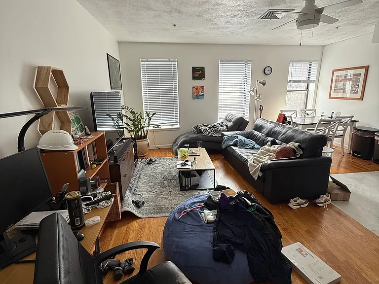 238 Hanover St #2 — Photo 21