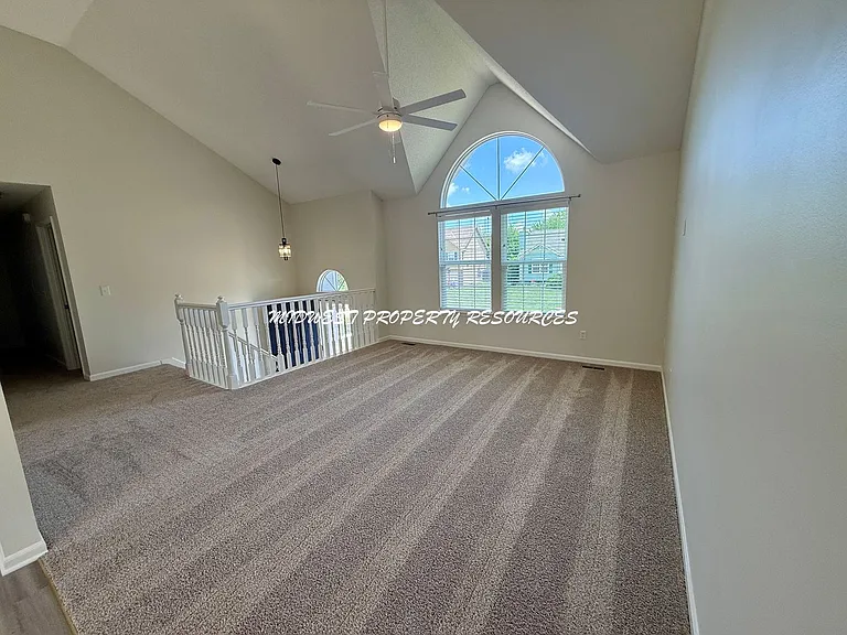 1708 NE Stonewood Dr — Photo 7