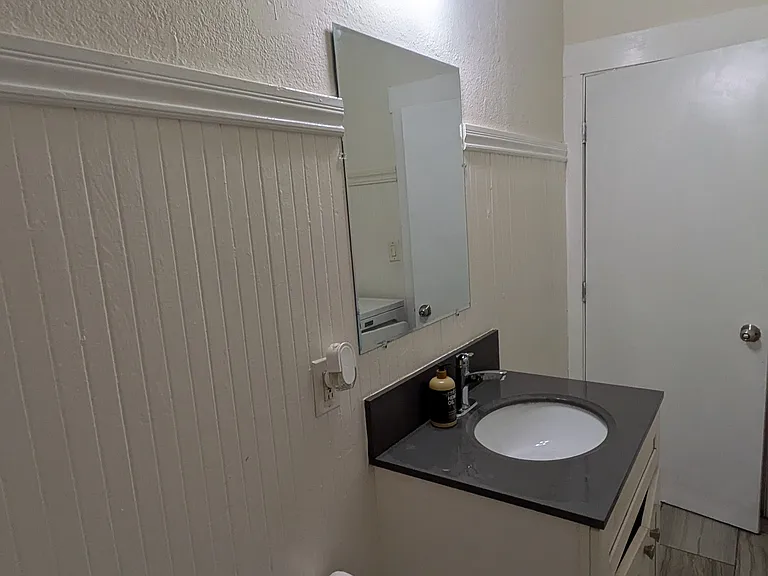1438 Alcatraz Ave — Photo 14